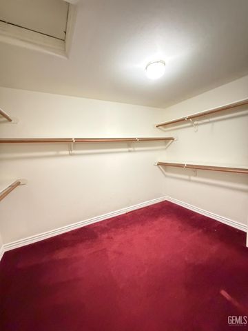 4411 Jackson Ridge Avenue, Bakersfield, CA 93313