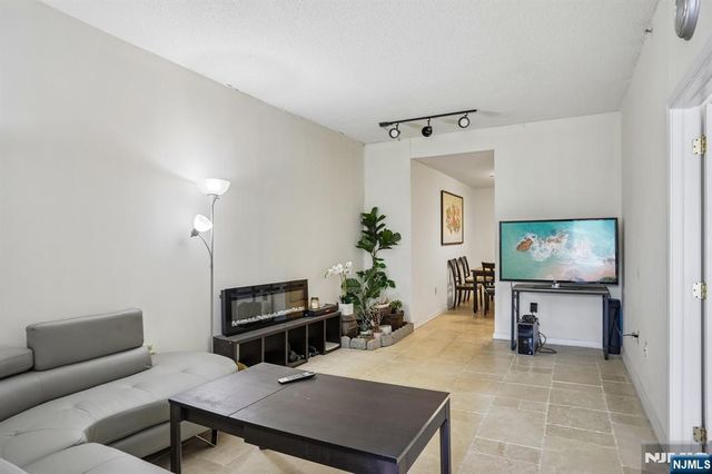 399 11th Street 205, Palisades Park, NJ 07650