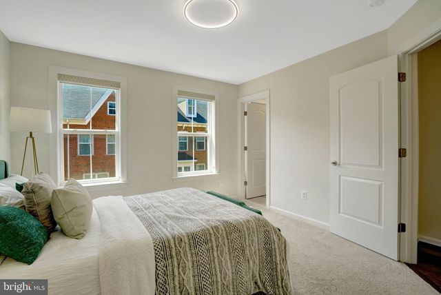 611 TOTTEN MEWS NE, Washington, DC 20017