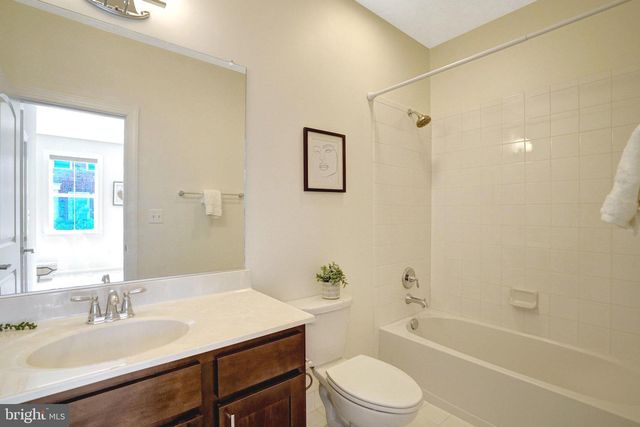 611 TOTTEN MEWS NE, Washington, DC 20017