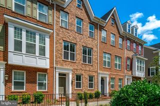 611 TOTTEN MEWS NE, Washington, DC 20017