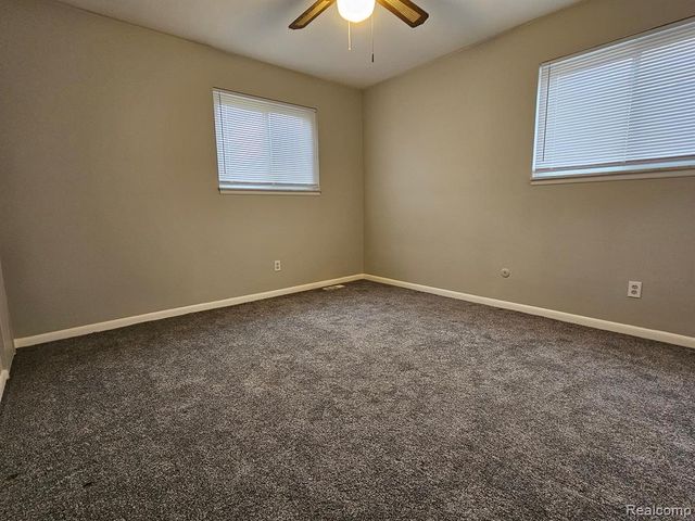 29098 Lund Avenue, Warren, MI 48093