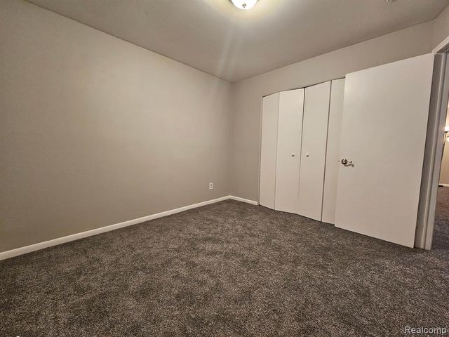 29098 Lund Avenue, Warren, MI 48093