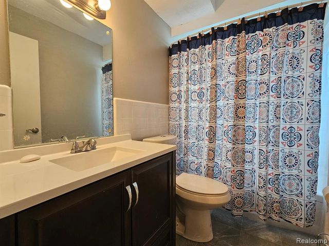 29098 Lund Avenue, Warren, MI 48093