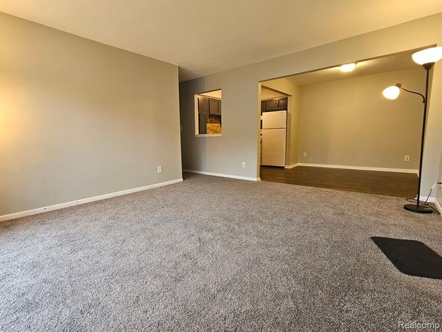 29098 Lund Avenue, Warren, MI 48093