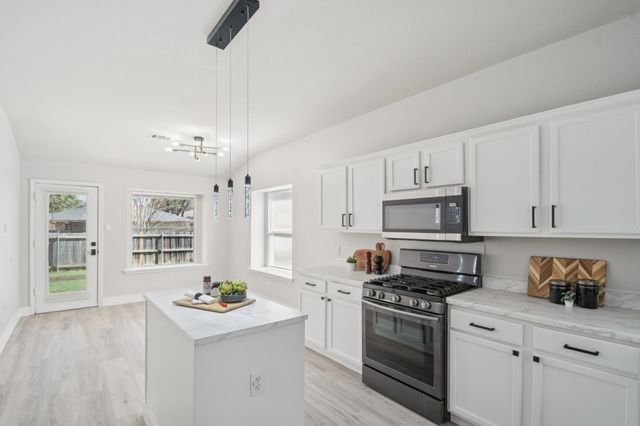 3114 Port Anne WAY, Leander, TX 78641