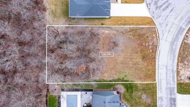 9382 Michigan Drive, Crown Point, IN 46307