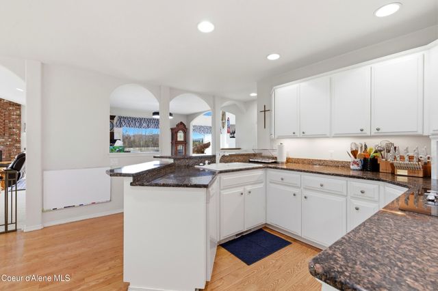 6950 E Poleline Ave, Post Falls, ID 83854