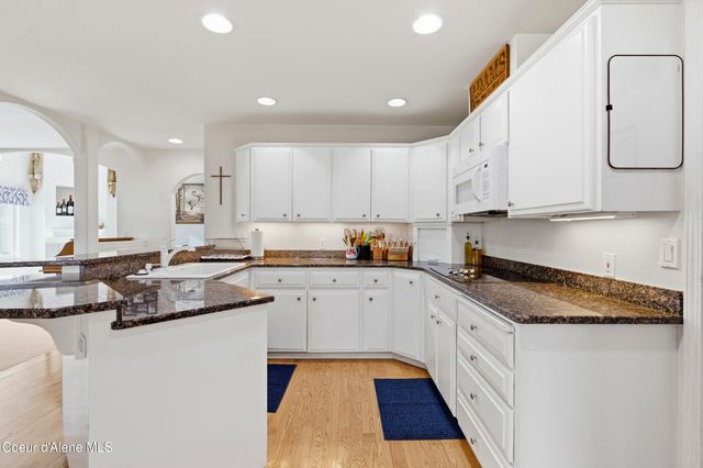 6950 E Poleline Ave, Post Falls, ID 83854