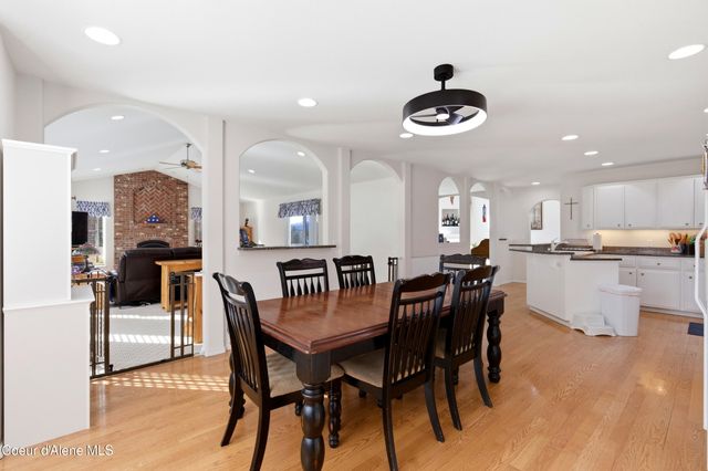 6950 E Poleline Ave, Post Falls, ID 83854