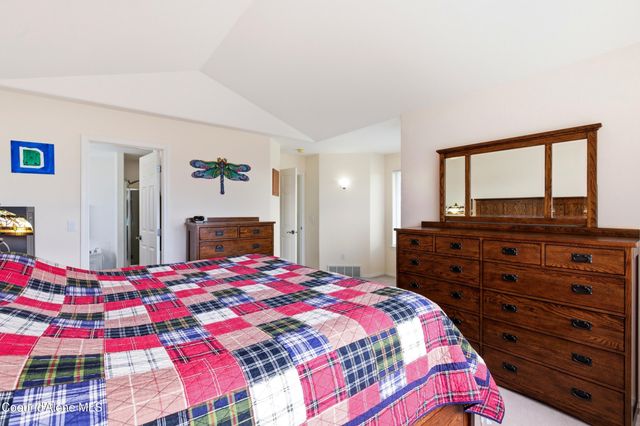 6950 E Poleline Ave, Post Falls, ID 83854