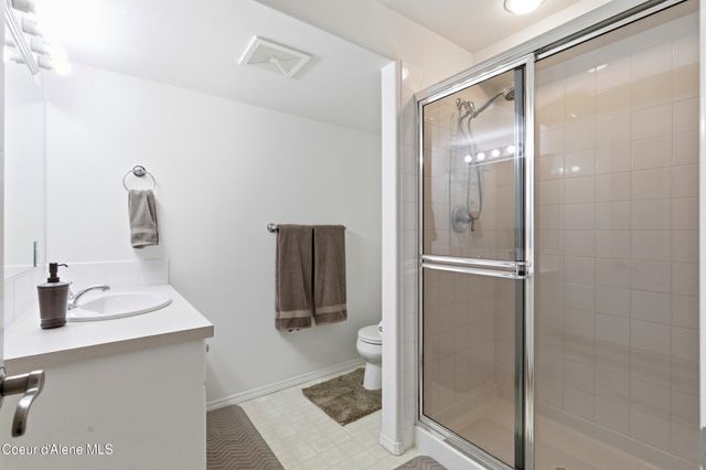 6950 E Poleline Ave, Post Falls, ID 83854