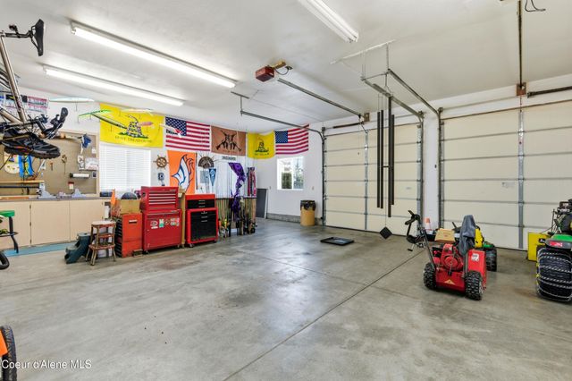 6950 E Poleline Ave, Post Falls, ID 83854