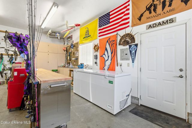 6950 E Poleline Ave, Post Falls, ID 83854