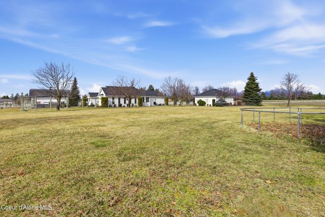 6950 E Poleline Ave, Post Falls, ID 83854