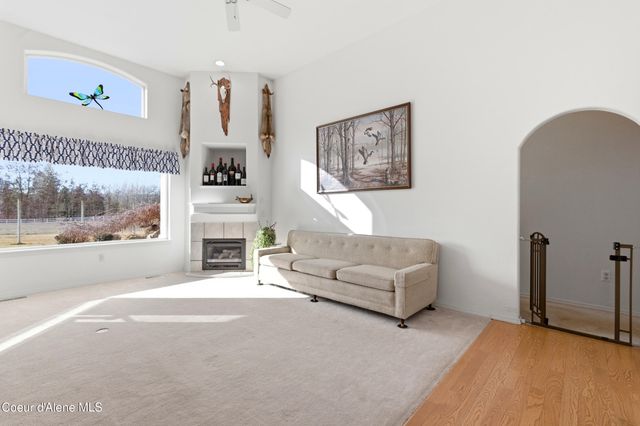 6950 E Poleline Ave, Post Falls, ID 83854