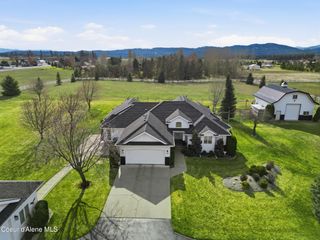 6950 E Poleline Ave, Post Falls, ID 83854