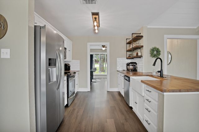 182 Cook Court, Willow Park, TX 76087