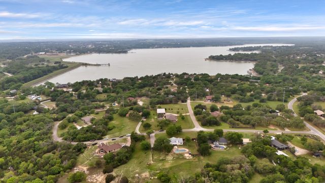 182 Cook Court, Willow Park, TX 76087