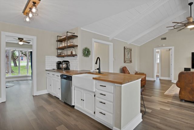 182 Cook Court, Willow Park, TX 76087