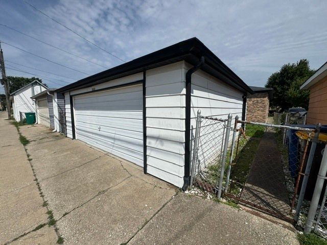 7111 40th Place, Stickney, IL 60402