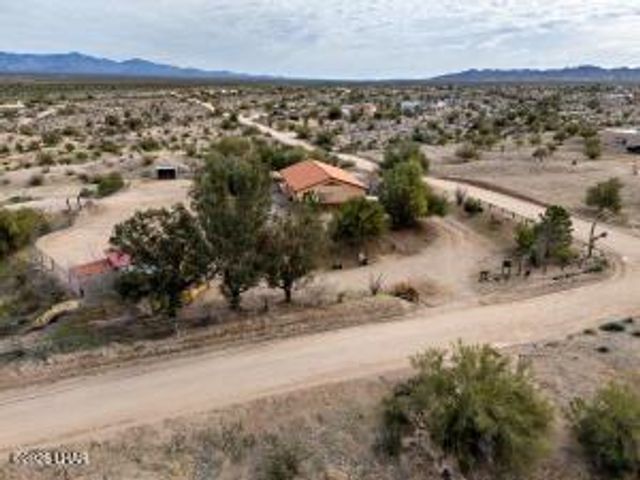 16722 S Lawton Road, Yucca, AZ 86438