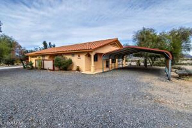 16722 S Lawton Road, Yucca, AZ 86438