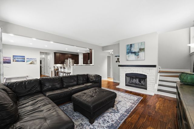 333 Foxford Drive, Cary, IL 60013