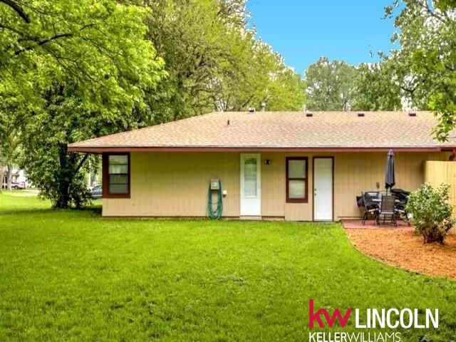 3301 Gott Circle, Lincoln, NE 68524