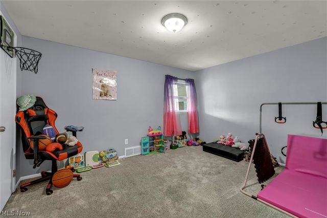 5814 Lake Cable Avenue NW, Canton, OH 44718