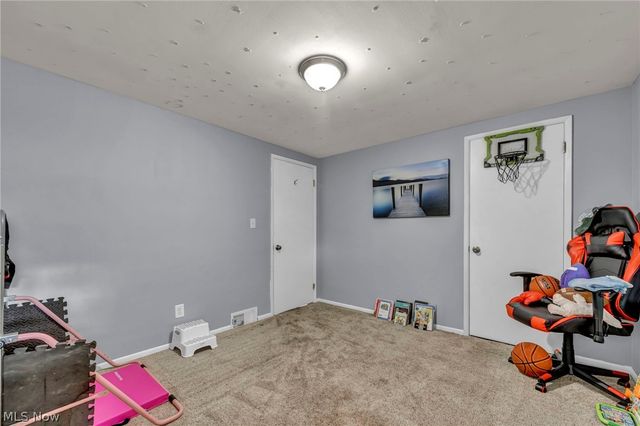 5814 Lake Cable Avenue NW, Canton, OH 44718