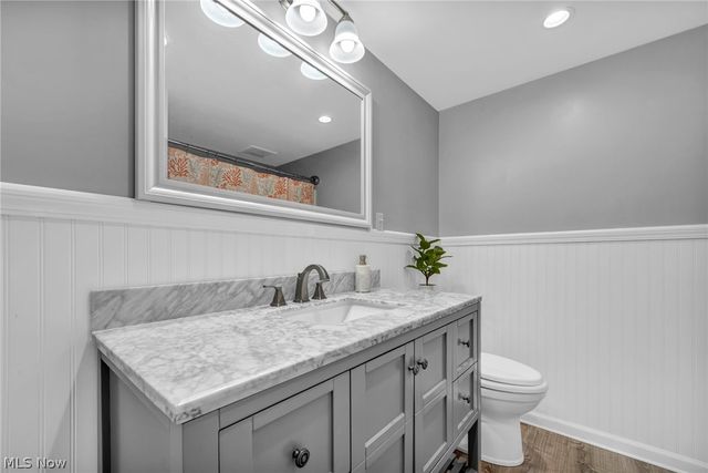 5814 Lake Cable Avenue NW, Canton, OH 44718
