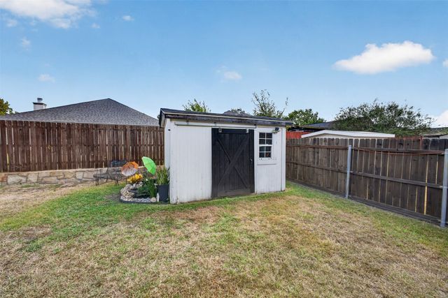 122 Coyote Run, Waxahachie, TX 75165