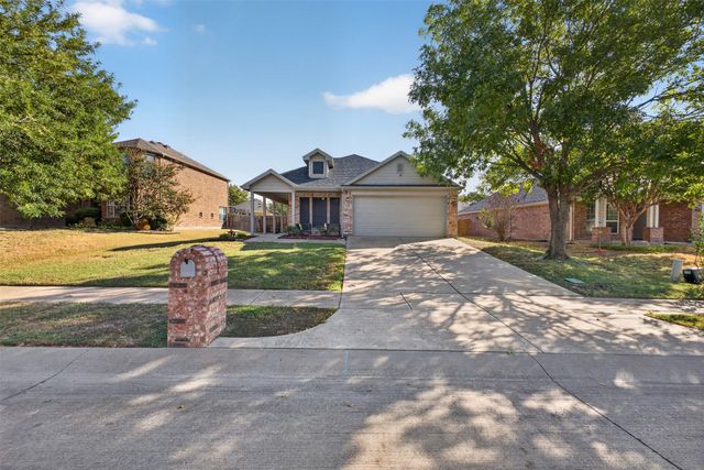 122 Coyote Run, Waxahachie, TX 75165