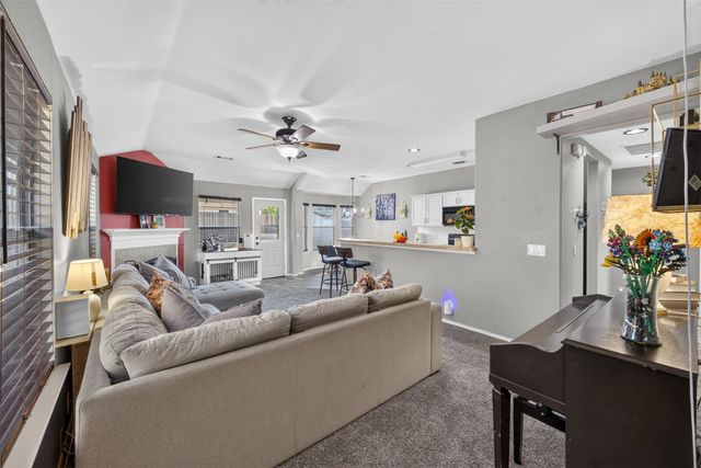 122 Coyote Run, Waxahachie, TX 75165