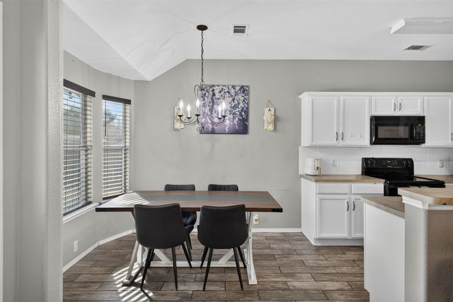 122 Coyote Run, Waxahachie, TX 75165