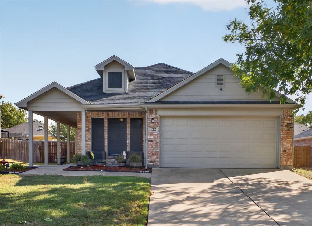 122 Coyote Run, Waxahachie, TX 75165