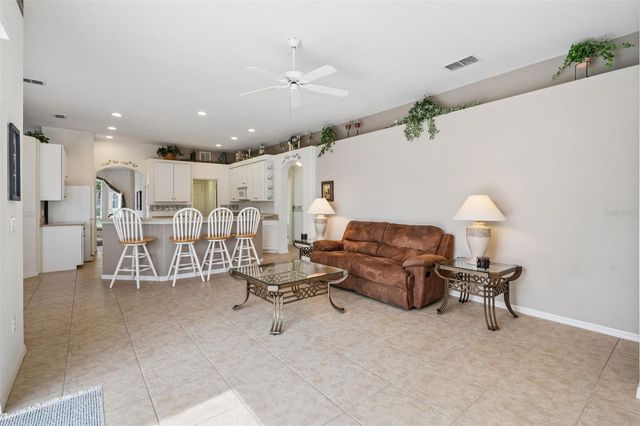 232 VIA MARIEL EAST DRIVE, Davenport, FL 33896