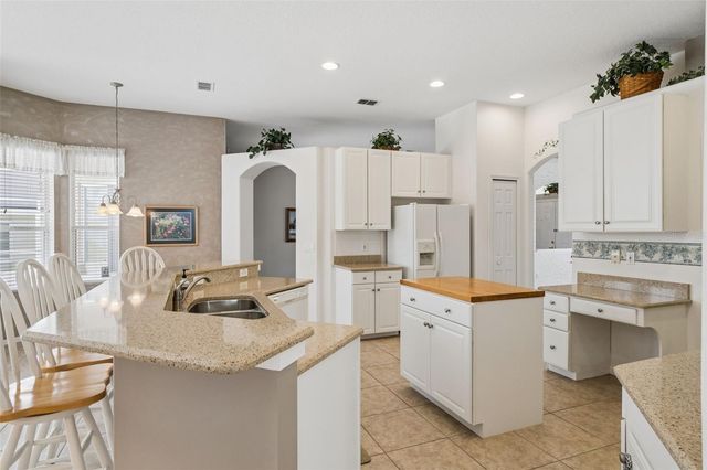 232 VIA MARIEL EAST DRIVE, Davenport, FL 33896
