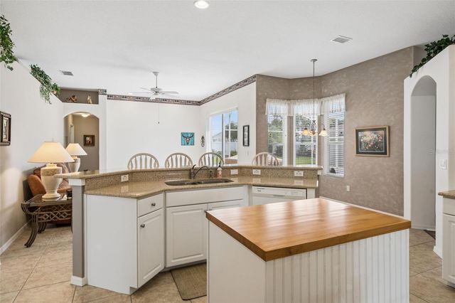 232 VIA MARIEL EAST DRIVE, Davenport, FL 33896