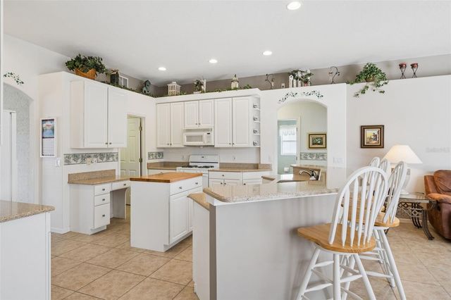 232 VIA MARIEL EAST DRIVE, Davenport, FL 33896