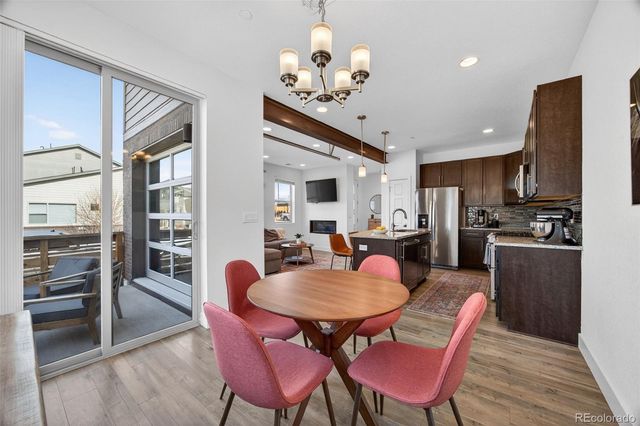 19518 E Sunset Circle, Aurora, CO 80015