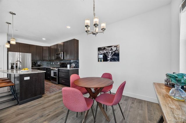 19518 E Sunset Circle, Aurora, CO 80015