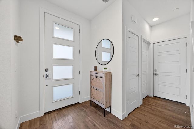 19518 E Sunset Circle, Aurora, CO 80015