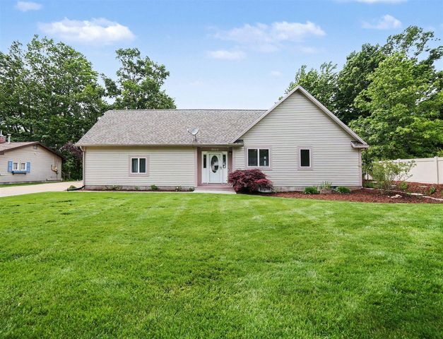 4449 Park Street, Whitehall, MI 49461