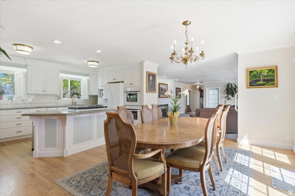 Image 14 of property listing at 1616 E SUNSET DR, Logan, UT 84321
