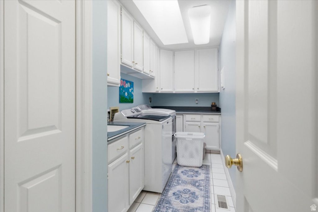 Image 20 of property listing at 1616 E SUNSET DR, Logan, UT 84321