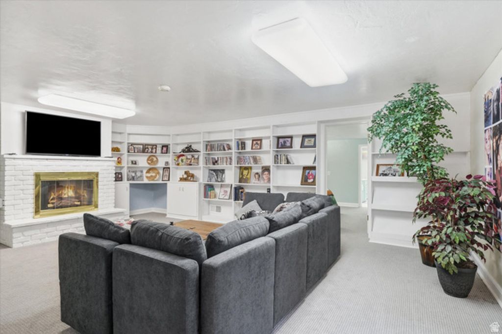 Image 39 of property listing at 1616 E SUNSET DR, Logan, UT 84321