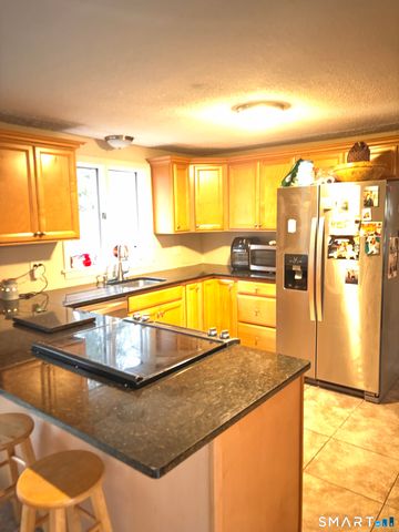 13 Park Court, East Lyme, CT 06357