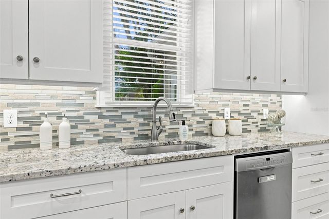 841 24TH AVENUE N, St Petersburg, FL 33704